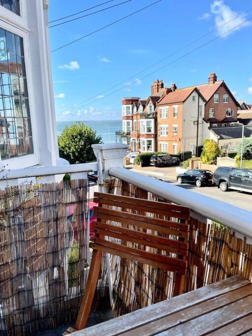 3 Bedroom Spacious Seaside Apartment With Estuary Views Southend-on-Sea Luaran gambar