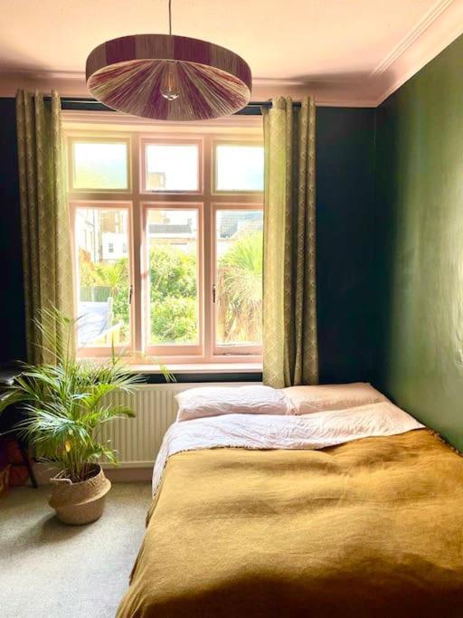3 Bedroom Spacious Seaside Apartment With Estuary Views Southend-on-Sea Luaran gambar